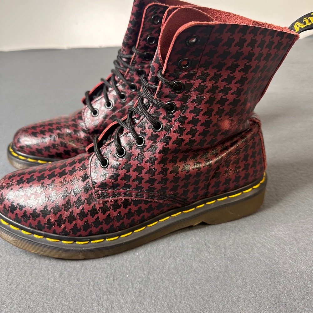 Dr. Martens 1460 Pascal Boots Burgundy Black Houndstooth Leather Womens size 10 - Picture 4 of 9
